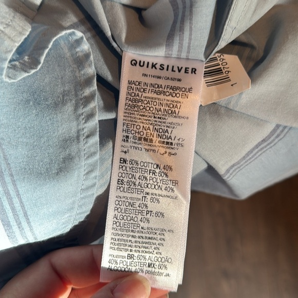 Quicksilver  and or Short Sleeve Button-up Shirt Mens Size Small New With Tags - Picture 8 of 10